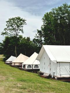 Romantic Bell Tent with Private Deck and Jacuzzi in Tennessee - Silver Point - 9