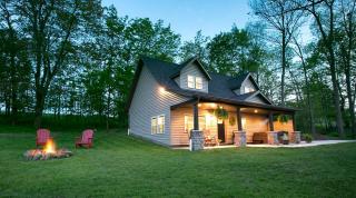 Beautiful Countryside Cabin with Hot-Tub and Pond Views in Ohio - 5