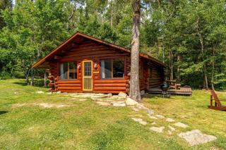 Ely Pet-Friendly Cabin Rental for Memorable Lakeside Vacations in Minnesota - Ely - 0