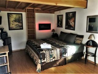 Idyllic Cabin for Group Getaway along the North Umpqua River, Oregon - Idleyld Park - 2