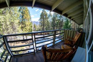 Fantastic King Room with Balcony in Fish Camp, California - Fish Camp - 4