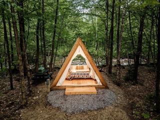 Special A-frame Safari Tent in North Woodstock, New Hampshire - North Woodstock - 0