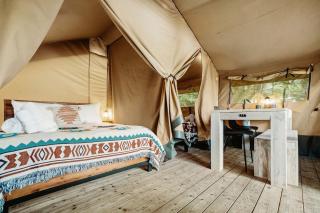 Lakefront Safari Tent with Fire Pit and Sauna in North Woodstock, New Hampshire - North Woodstock - 0