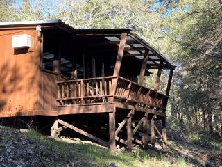 Rustic Cabin with Forest Views in the Klamath Region of Northern California - - 5