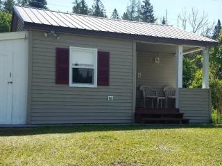 New Hampshire Cabin near Pittsburg, Ideal for a Vacation in Nature - 9