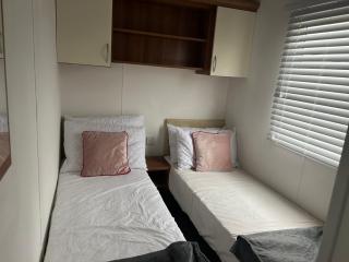 Caravan Holiday at Orchards Clacton-on Sea - 2