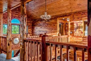 Incredible Pet-Friendly Cabin Located on Top of a Magnificent Mountain in Compton, AR - Compton - 6