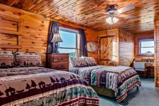 Incredible Pet-Friendly Cabin Located on Top of a Magnificent Mountain in Compton, AR - Compton - 3