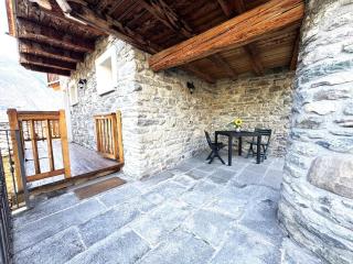 Borgo antico con terrazzo panoramico - Bluchalet - Aosta - 9