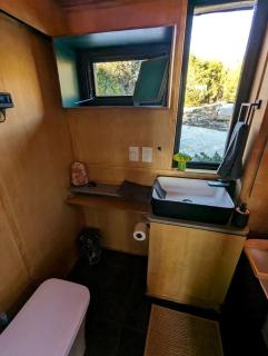 Chic and Elegant Tiny House with Fire Pit Lovely for Couples Getaways in Kempner, Texas - Kempner - 7