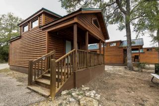 Lovely Log Cabin Rental for Four near San Antonio Texas - Pipe Creek - 0