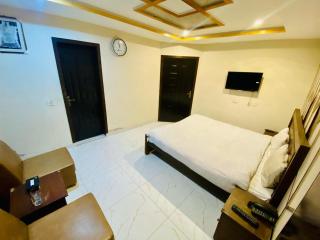 Max Hotel by Royal Group - Murree - 8