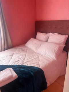 home away - Bellville South - 5