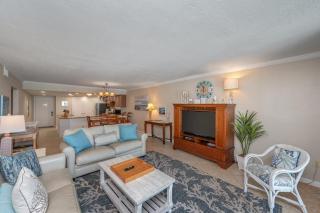 1115 Beach front Condo Shoreline Towers Free Beach Setup - 8