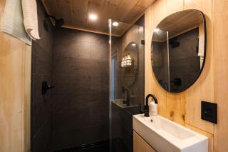 Secluded, Dog Friendly Tiny House on the Hudson River, near Saratoga Springs - Corinth - 7