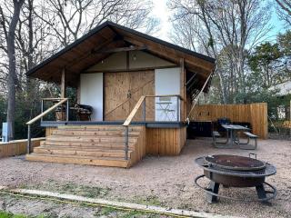 Lakefront Glamping Escape in Bashrop, Texas for Weekends Away in Nature - Bastrop - 0