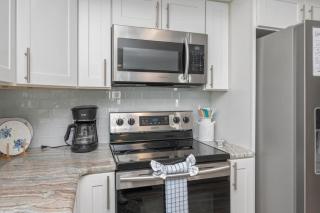 2061 Shoreline Towers Beach-Free Beach Setup - Destin - 1