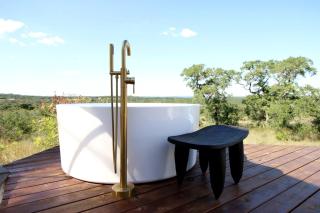 Breathtaking Dome with Spectacular Outdoor Living and Chic Elegant Interior in Texas - Fischer - 0