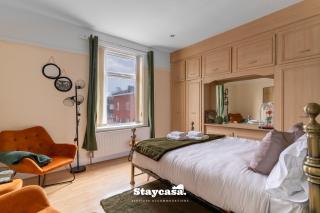 Longsight Luxury 5br Home Free Parking Sleeps 12! - Manchester - 9