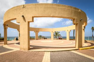 Seaside Escape with Private Patio by Sea N' Rent - Netanya - 1