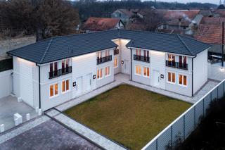 Royal Crown Apartments - Subotica - 0