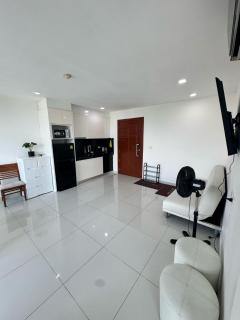 Club Royal Apartments - North Pattaya - 6