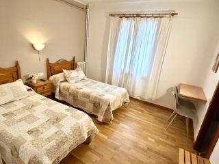 Hostal Estació - Puigcerdà - 1