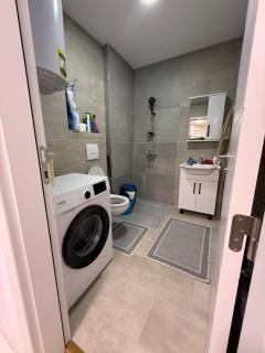 Apartament me qera Gjilan,te sheshi - Gjilan - 1