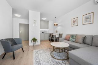 Brand New, Parking for Fee, Cozy - Bratislava - 1
