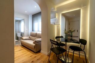 CB10 - Stylish Modern Apartment- 5-minute walk to Gran Vía - Madrid - 0