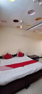 Shri Radhe Krishna Hotel & Restaurant - Burhānpur - 7