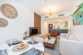 StayShort - Cozy 1BR Gem in Marina with City Views - 9