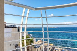 Stylish Apartment in Bay Square 4 - 3