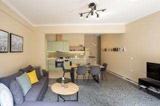 Spacious 2-Bedroom Retreat in the Heart of Athens - Atene - 4