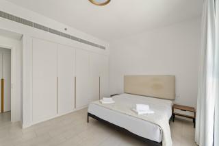 VayK - Elegant 1BR with Beach Access - 1