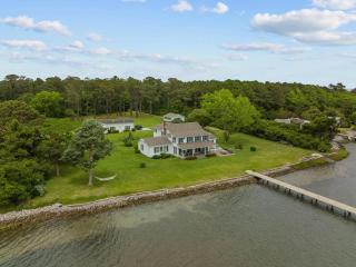 Harolds House home - Gloucester - 0