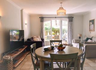 Appartement 3 pièces Climatisé dans une Résidence avec Piscine - Callian - 2