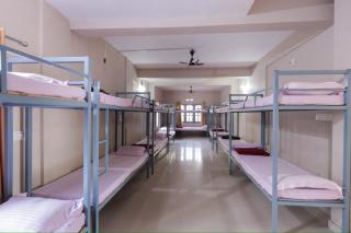 Hotel WINTERGATES - Padinjarathara - 5