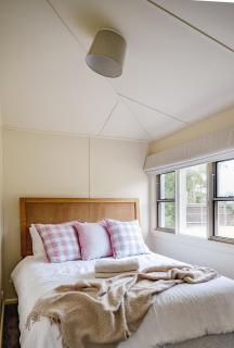 Seastay Linen included -Town location - Inverloch - 4