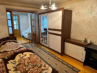 Entire rental unit in Baku, Whole Apartment 85m2 - Bakoe - 1