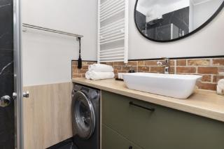 Gdańsk City Centre Toruńska Apartment by the River by Noclegi Renters - Gdańsk - 5