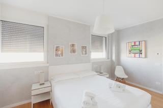 GoHost - Modern Apartments with Private Terrace near Duomo - Milan - 9