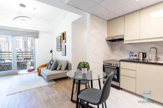 1BR Marina View Rooftop Pool Dubai Marina - 6