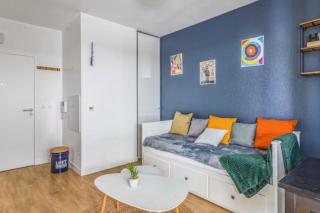 Studio with balcony in the heart of La Rochelle - 8