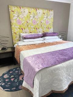 Kulungile Guest House - 1