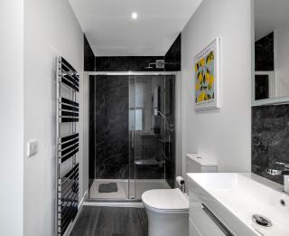 Castle Street Apartments - Luxury Scalpsie Apartment - 2