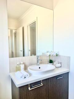 Modern Home in Maidstone - 1