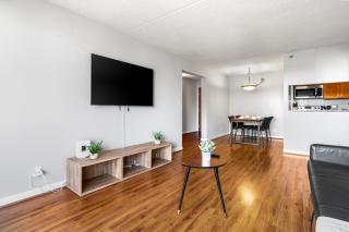 Prime Location for Business Stay - Arlington - 1