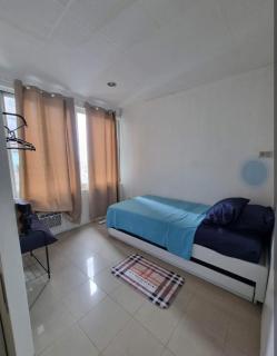 West of Ayala Condominium - Manila - 4