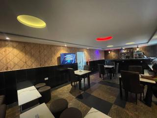 Presken Hotel GRA, GRA Ikeja - 3